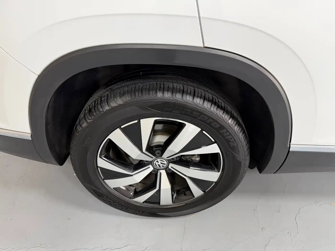 Volkswagen Tayron 2022 330TSI 2WD Luxury Smart Connect Edition фото 17