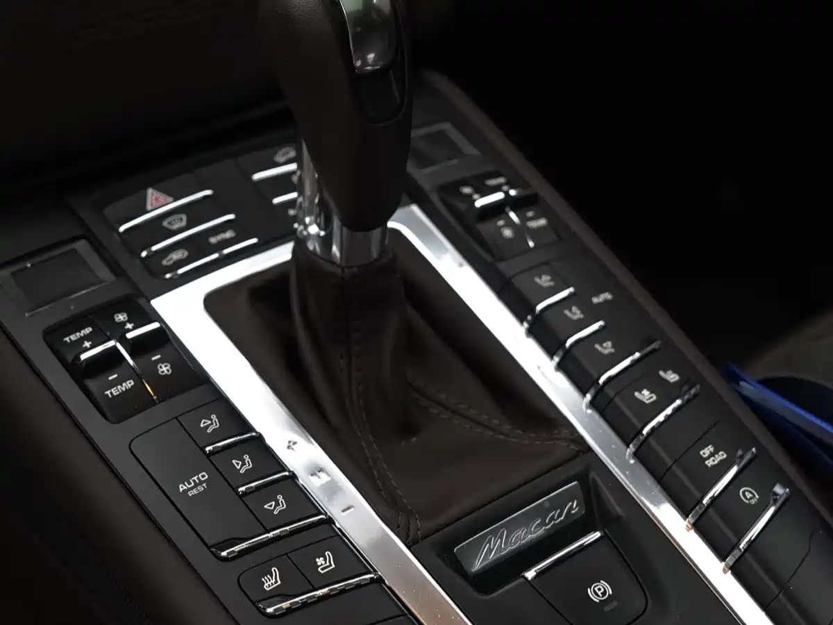 Porsche Macan 2015 2014 Macan S 3.0T