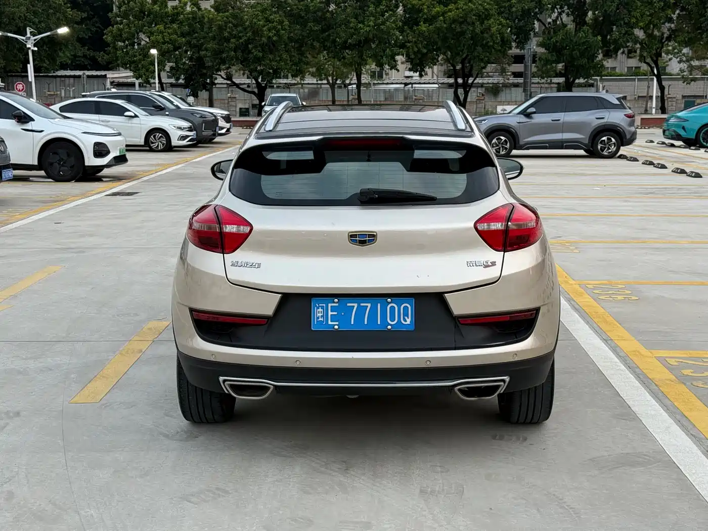 Photo 5 - Geely Emgrand GS
