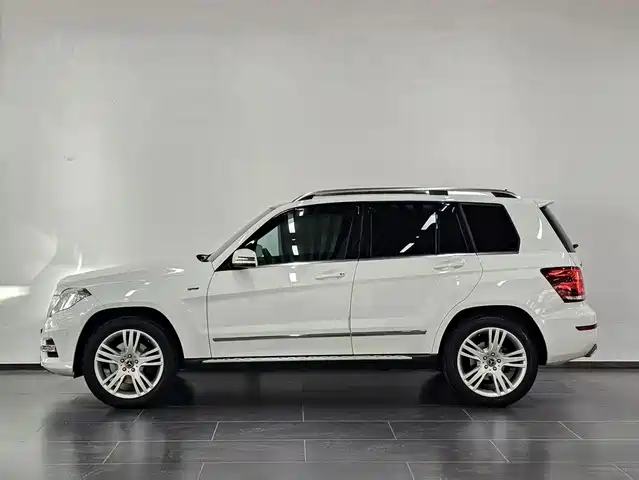 Mercedes-Benz GLK-Class 2015 GLK 260 4MATIC Dynamic Ultimate Edition — фото 2