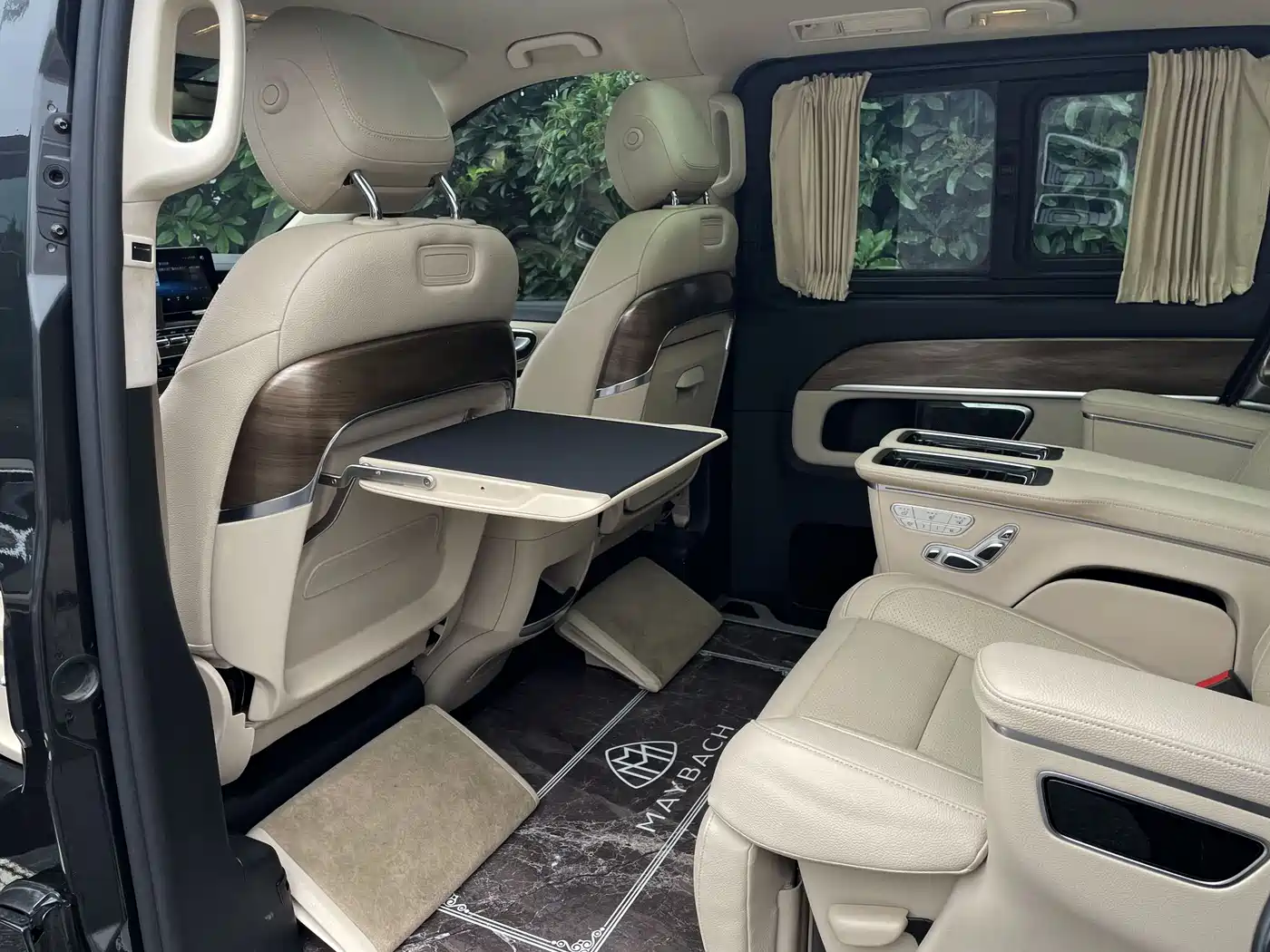 Mercedes-Benz V-Class 2021 V 260 L Long Wheelbase Luxury Edition фото 13