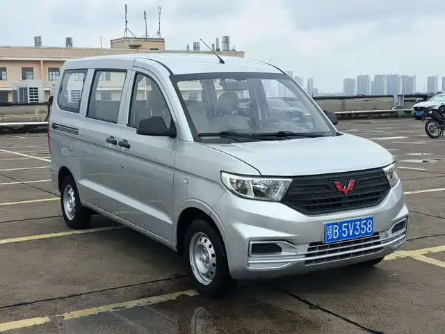 Wuling Hongguang V 1.5L, электроусилитель руля, LAR