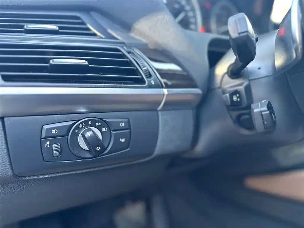 BMW X6 2014 xDrive35i Sport фото 11