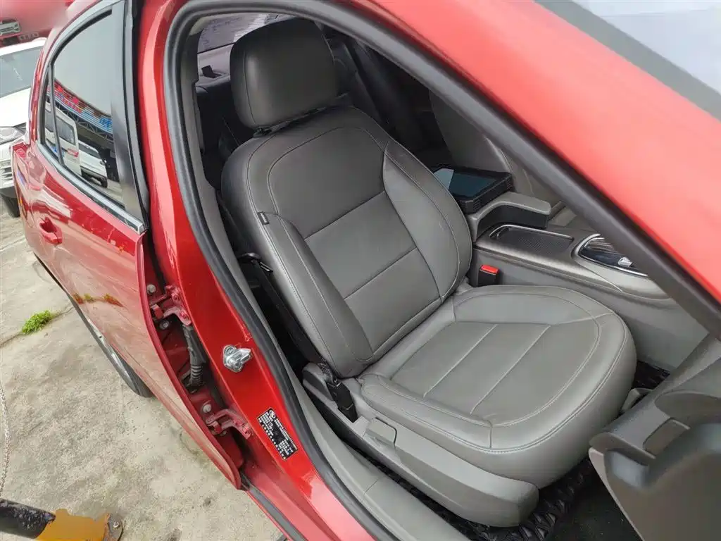 Chevrolet Malibu 2014 2.0L Automatic Luxury фото 25