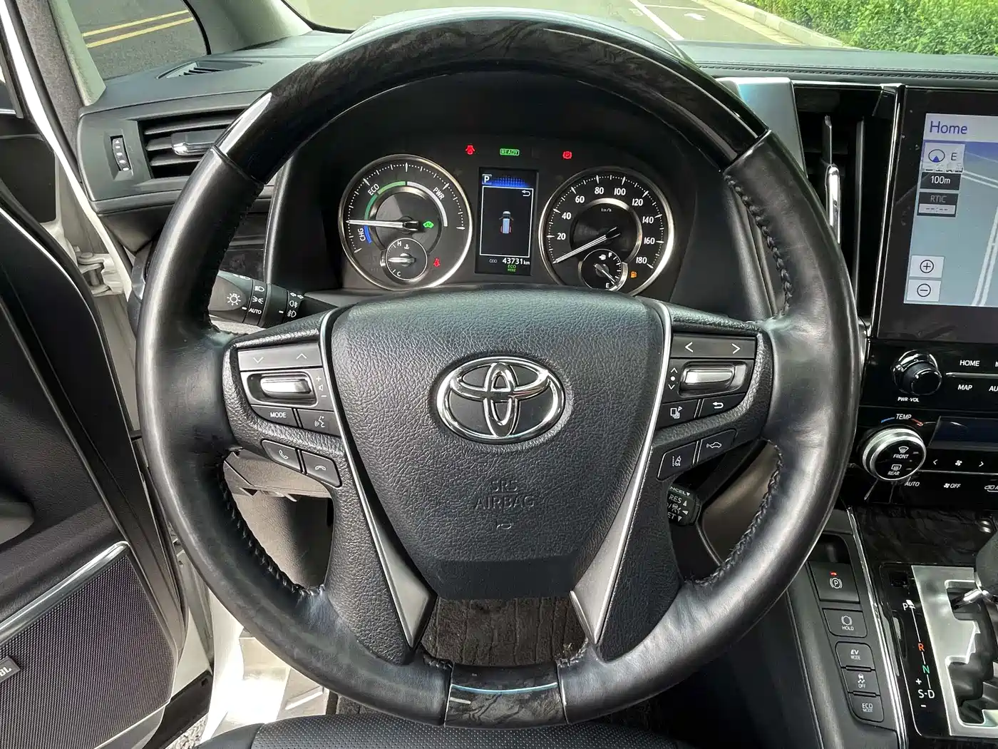 Toyota Vellfire 2021 Crown Hybrid 2.5L HV Luxury Edition фото 8