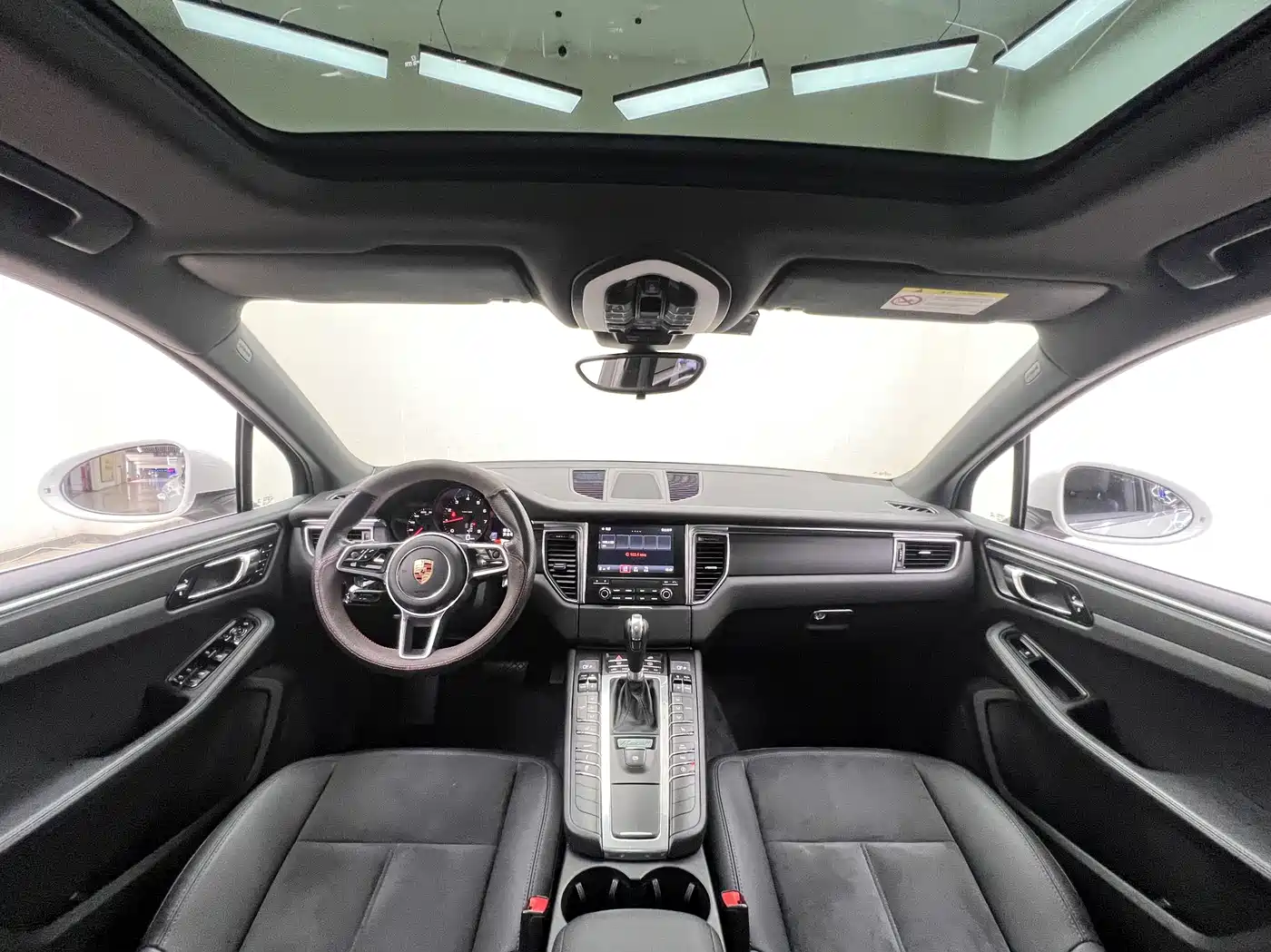 Porsche Macan 2017 Macan 2.0T фото 12