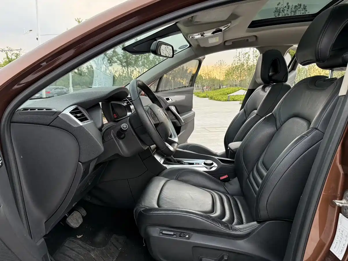 DS 6 2015 2014 1.6T Luxury Edition THP160