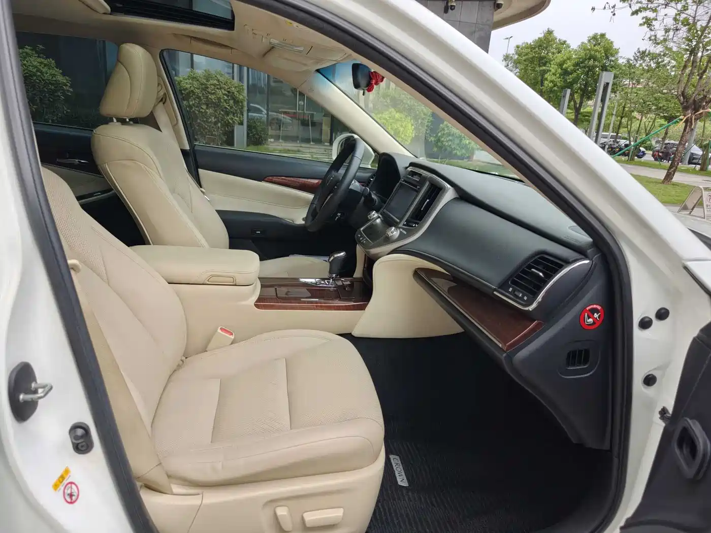 Toyota Crown 2015 2.0T Fashion фото 17