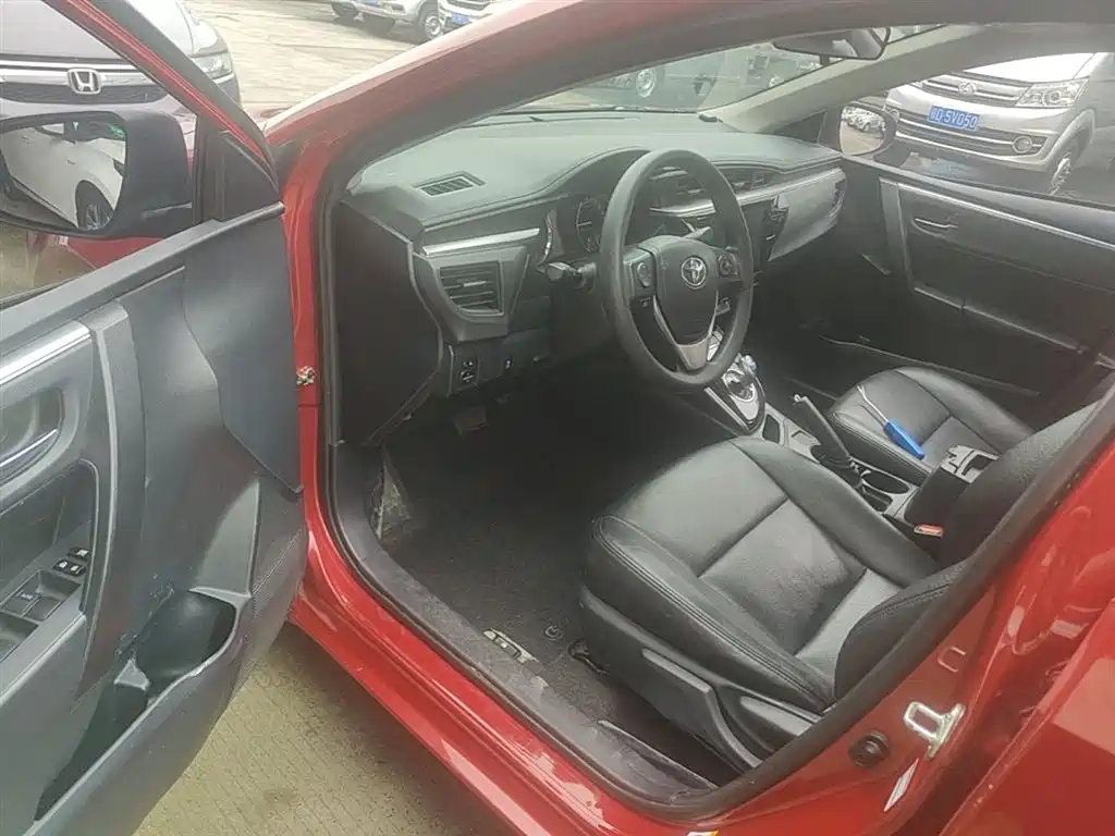 Toyota Levin 2016 Hybrid 1.8H GS E-CVT Elite Sunroof фото 16