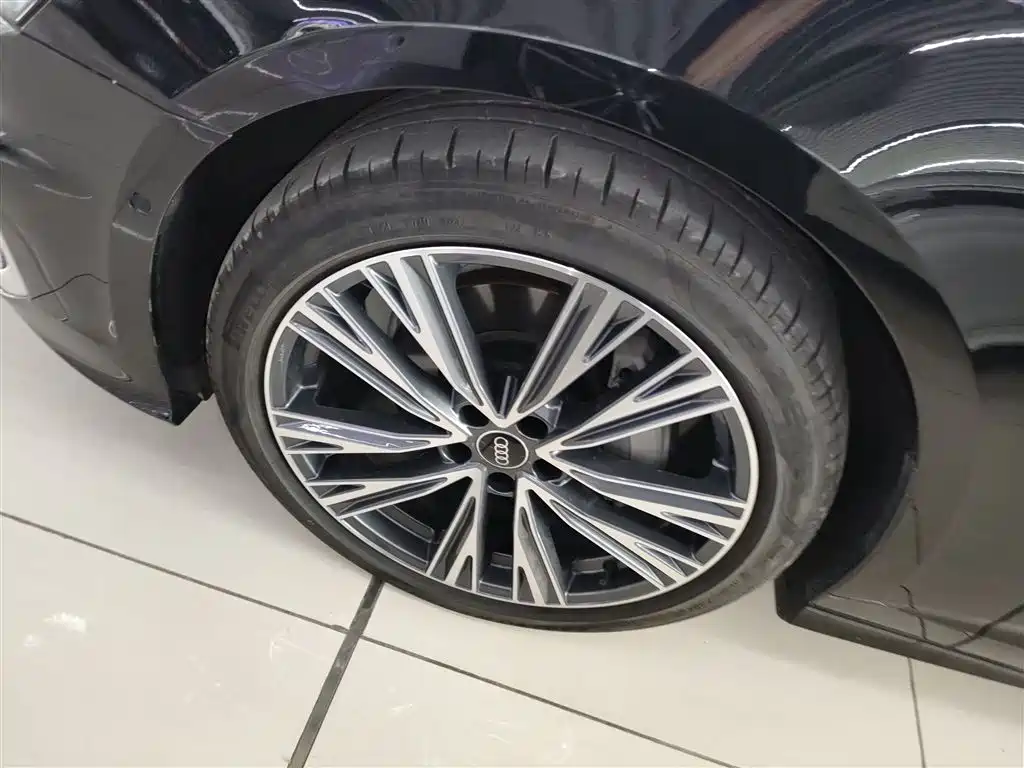 Audi A6L 2024 45 TFSI quattro Premium Dynamic фото 23