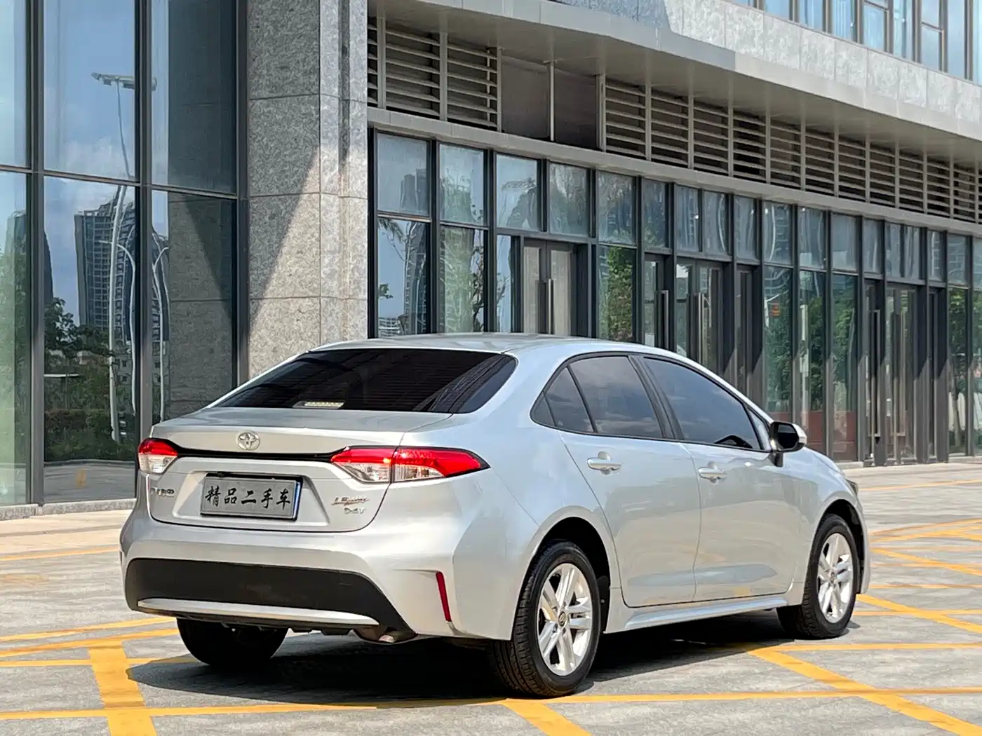 Toyota Levin 2021 185T CVT Progressive Edition фото 6