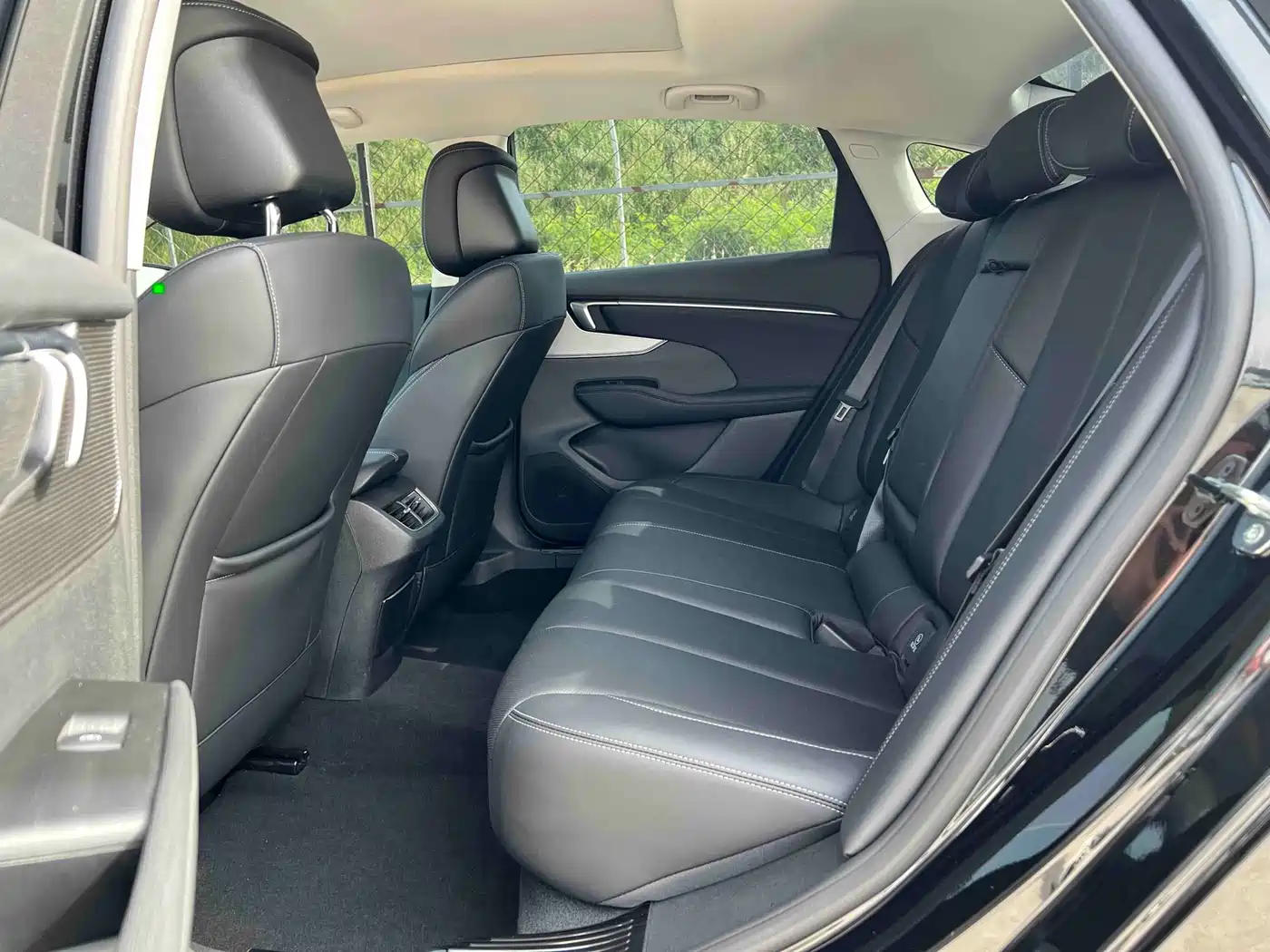 Buick LaCrosse 2025 Model 28T Platinum Edition фото 7