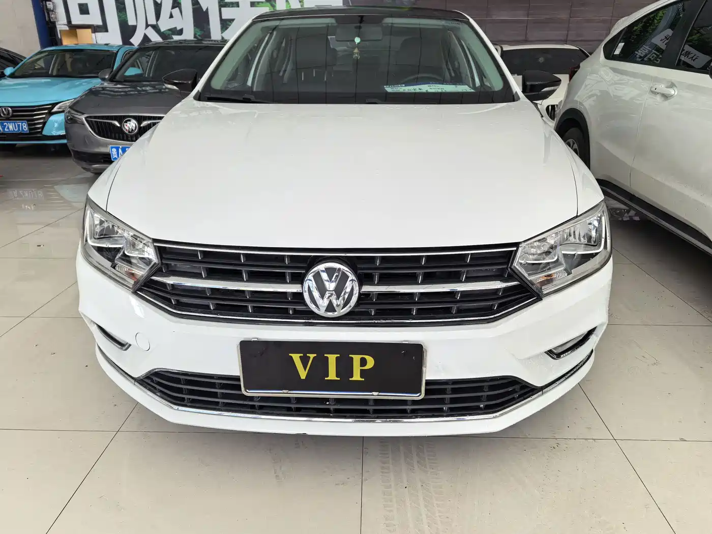 Photo 2 - Volkswagen Bora