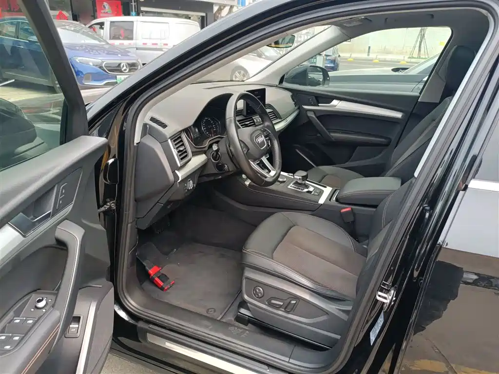 Audi Q5L 2020 40 TFSI Prestige Progressive фото 12