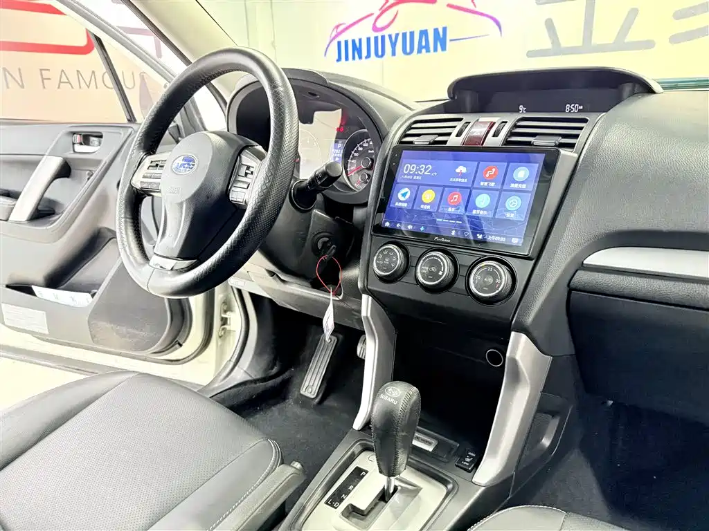 Subaru Forester 2014 2.5i Automatic Elite Edition фото 18