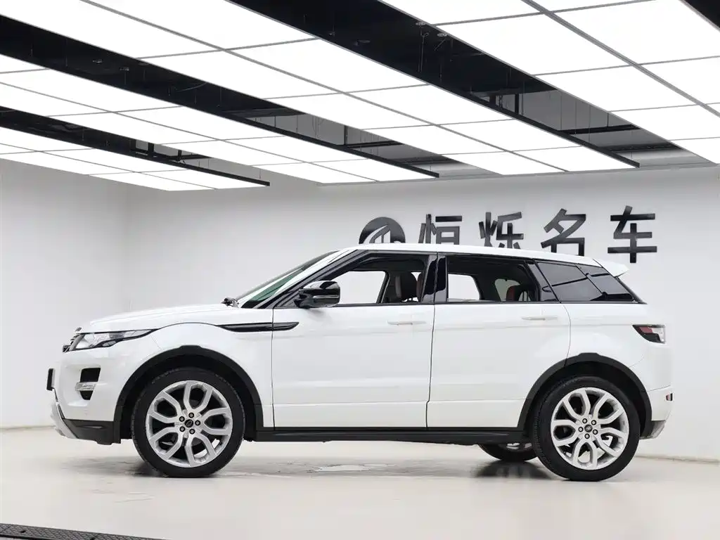 Land Rover Range Rover Evoque (Import) 2013 2.0T 5-door Dynamic Edition фото 33