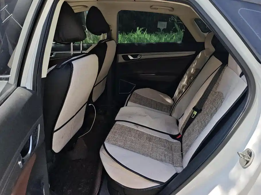 Geely Emgrand GS 2016 2016 Elegant Edition 1.3T Automatic Premium Type