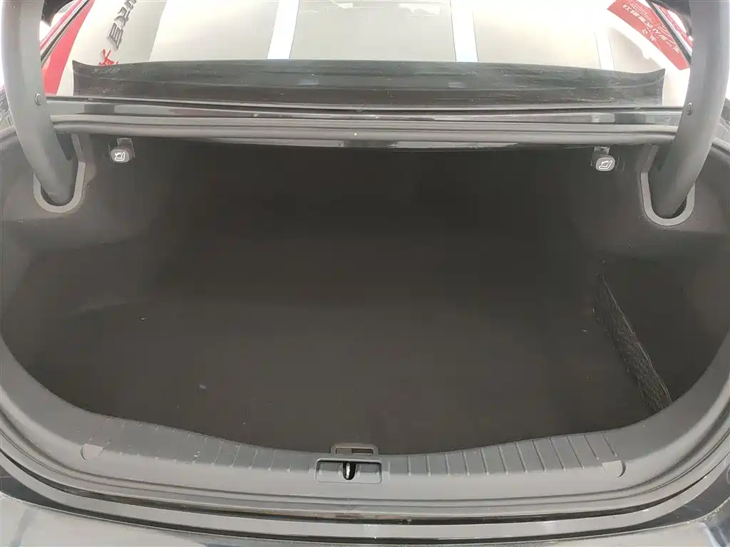 Hongqi H5 2020 1.5T DCT Qi Rhythm Edition фото 19