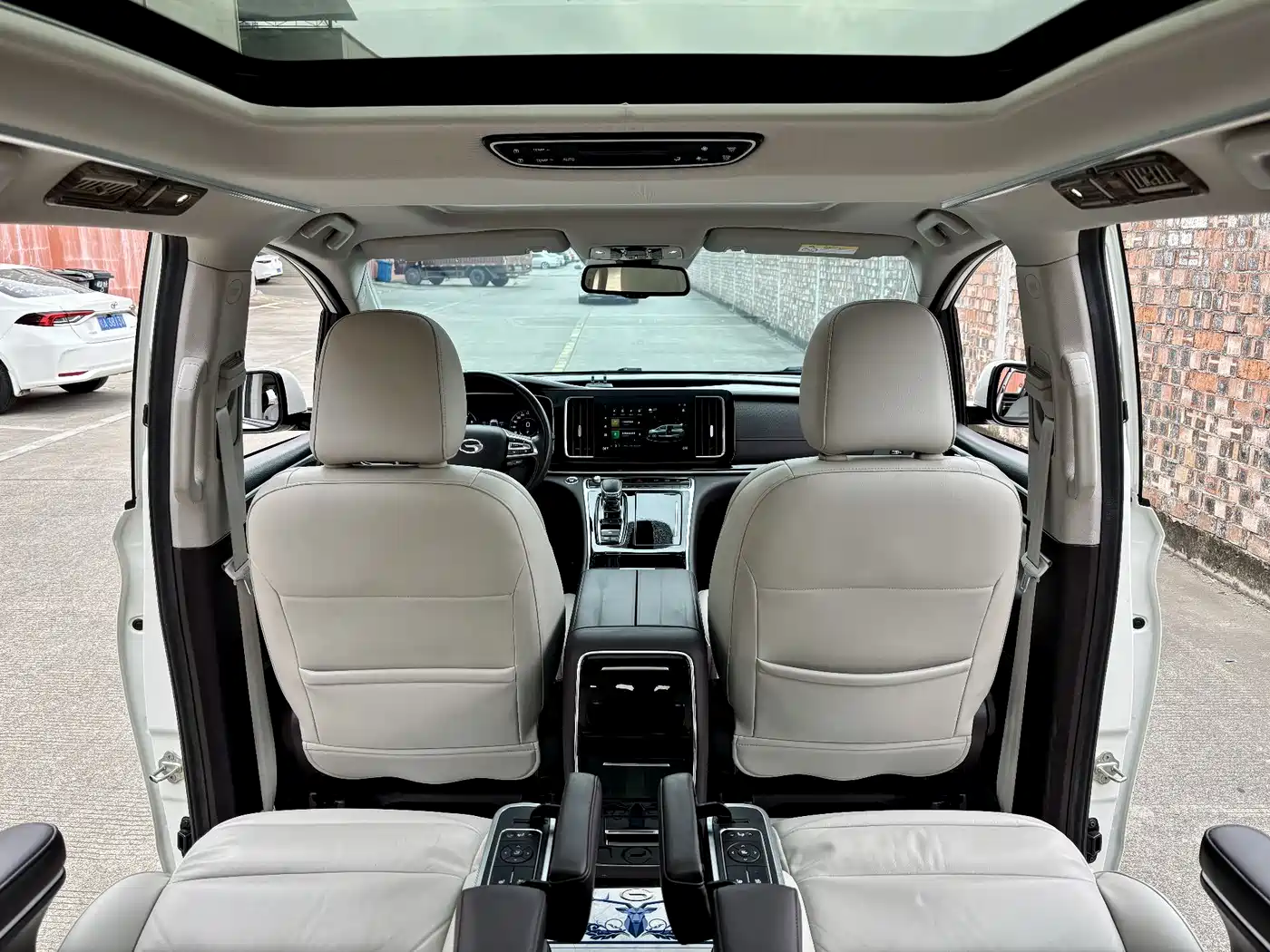 GAC Trumpchi Trumpchi M8 2021 Leading Show Series 390T Prestige Edition фото 12