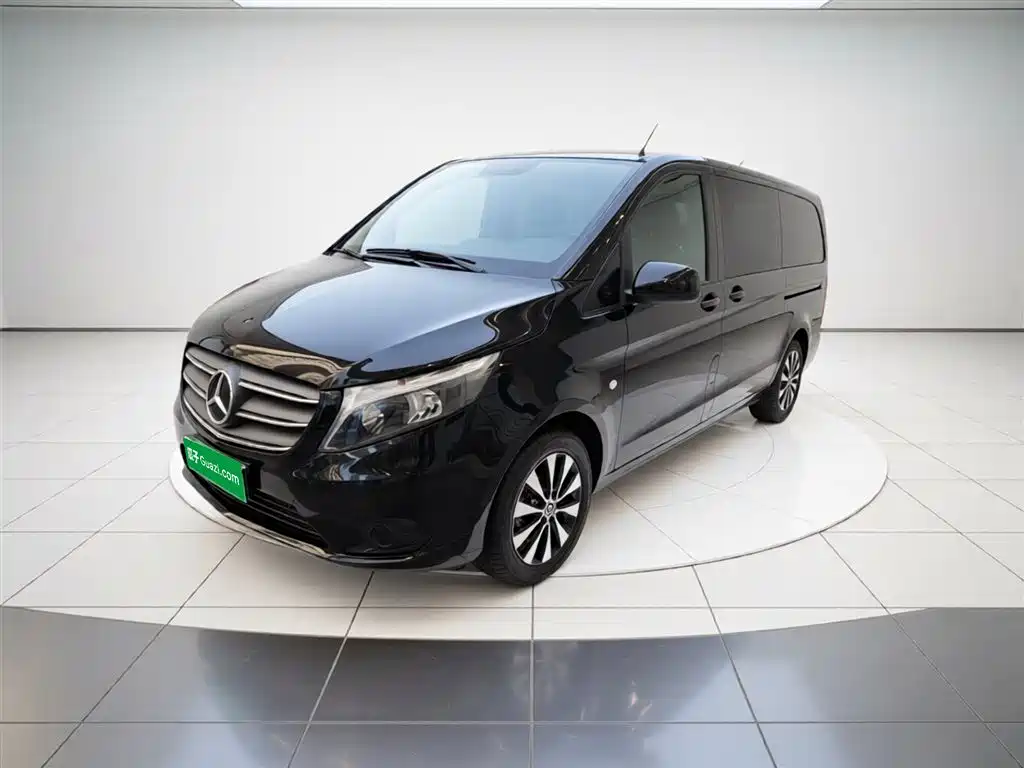 Mercedes-Benz Vito 2023 2.0T Business 7-Seater