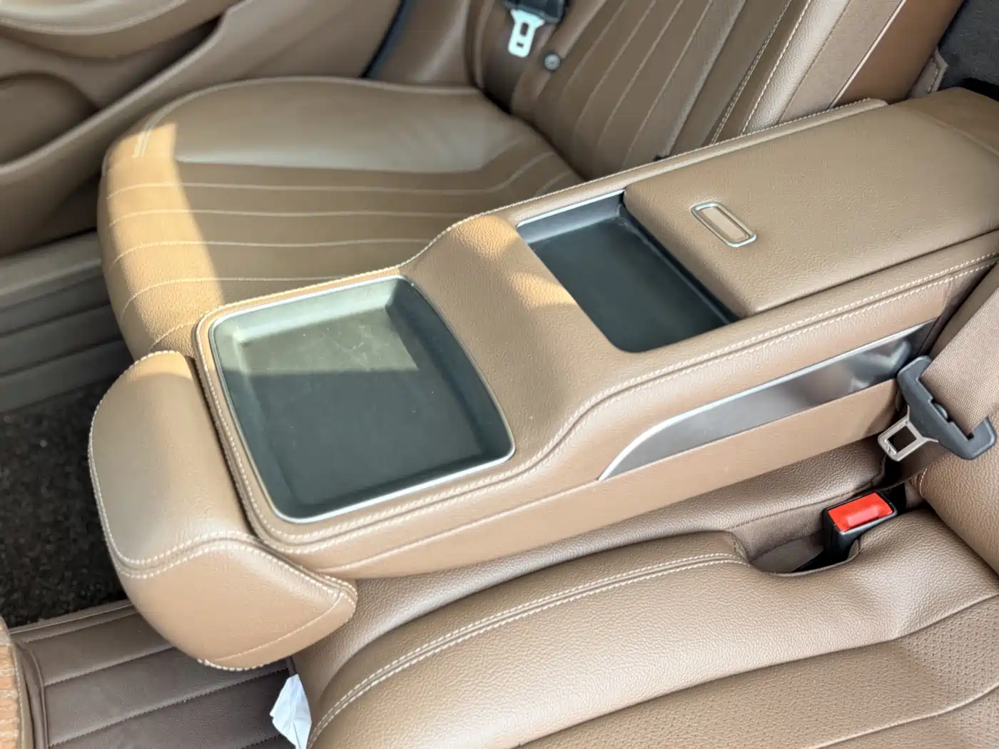 Mercedes-Benz E-Class 2022 Second Facelift E 300 L Luxury фото 17