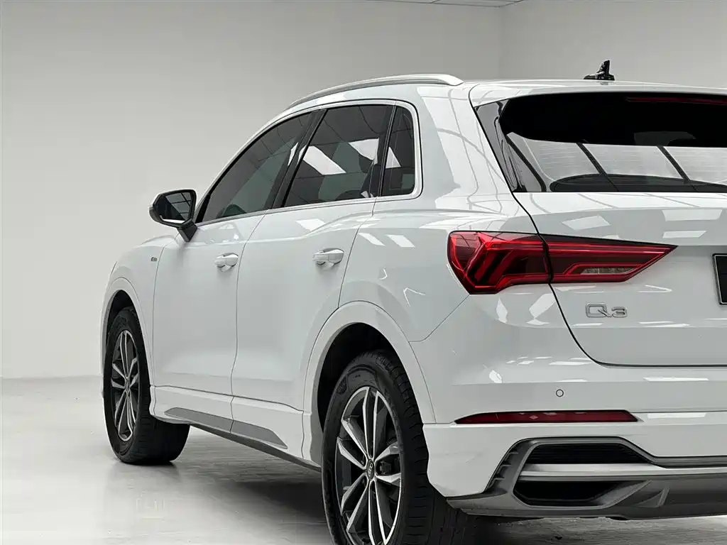 Audi Q3 2022 35 TFSI Progressive Dynamic фото 8