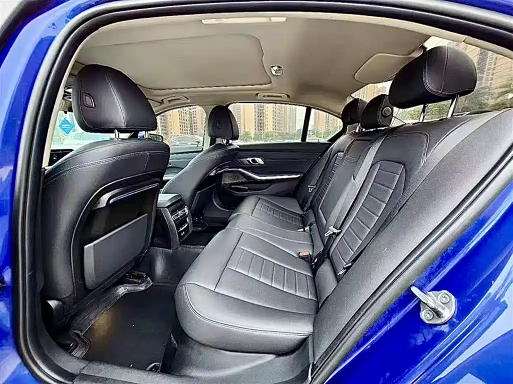 BMW 3 Series 2020 325Li M Sport Package фото 10