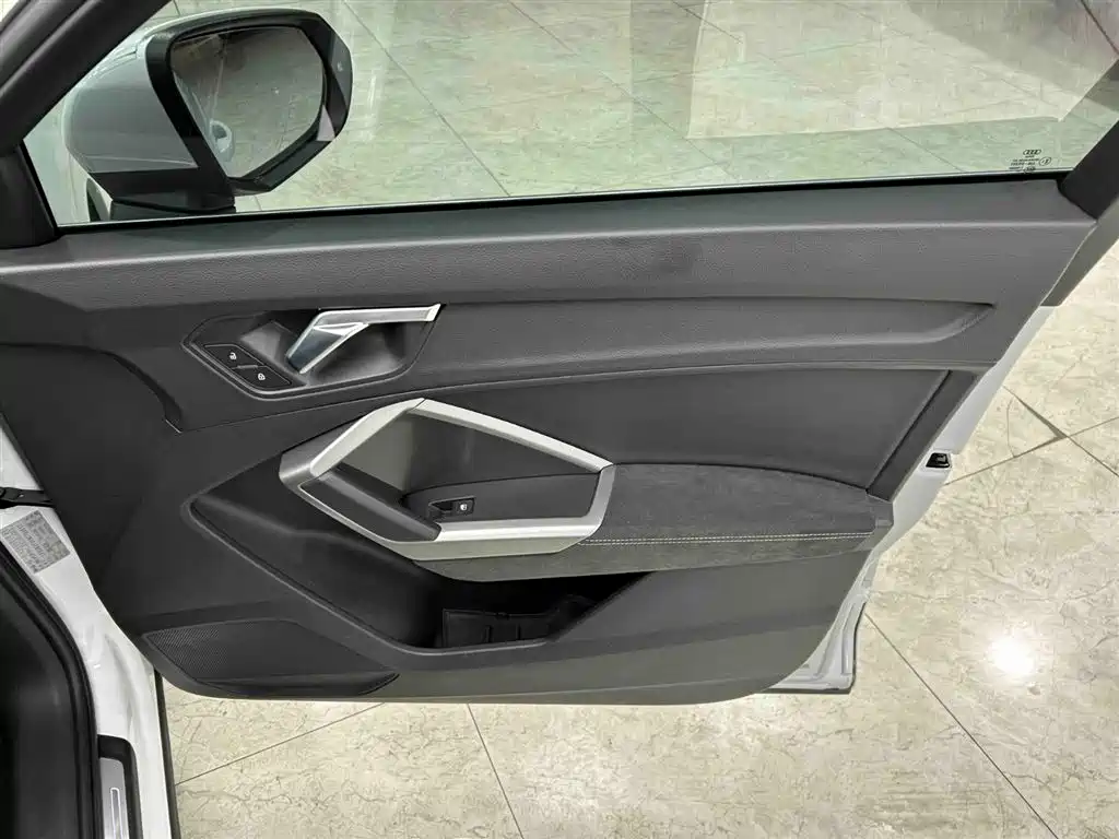 Audi Q3 2022 35 TFSI Fashion Dynamic фото 12