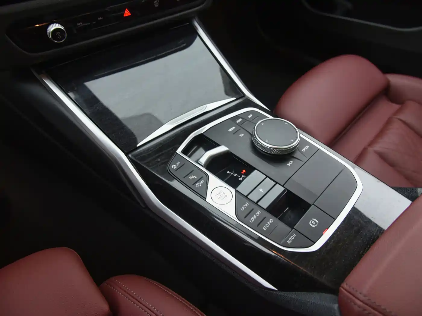 BMW 3 Series 2024 325Li M Sport Package фото 10
