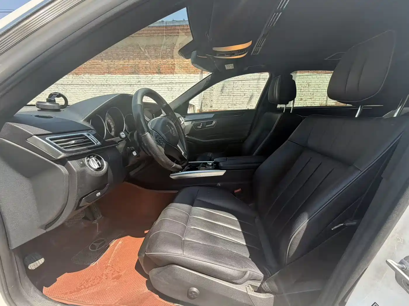 Mercedes-Benz E-Class 2015 E 260 L Sport фото 11