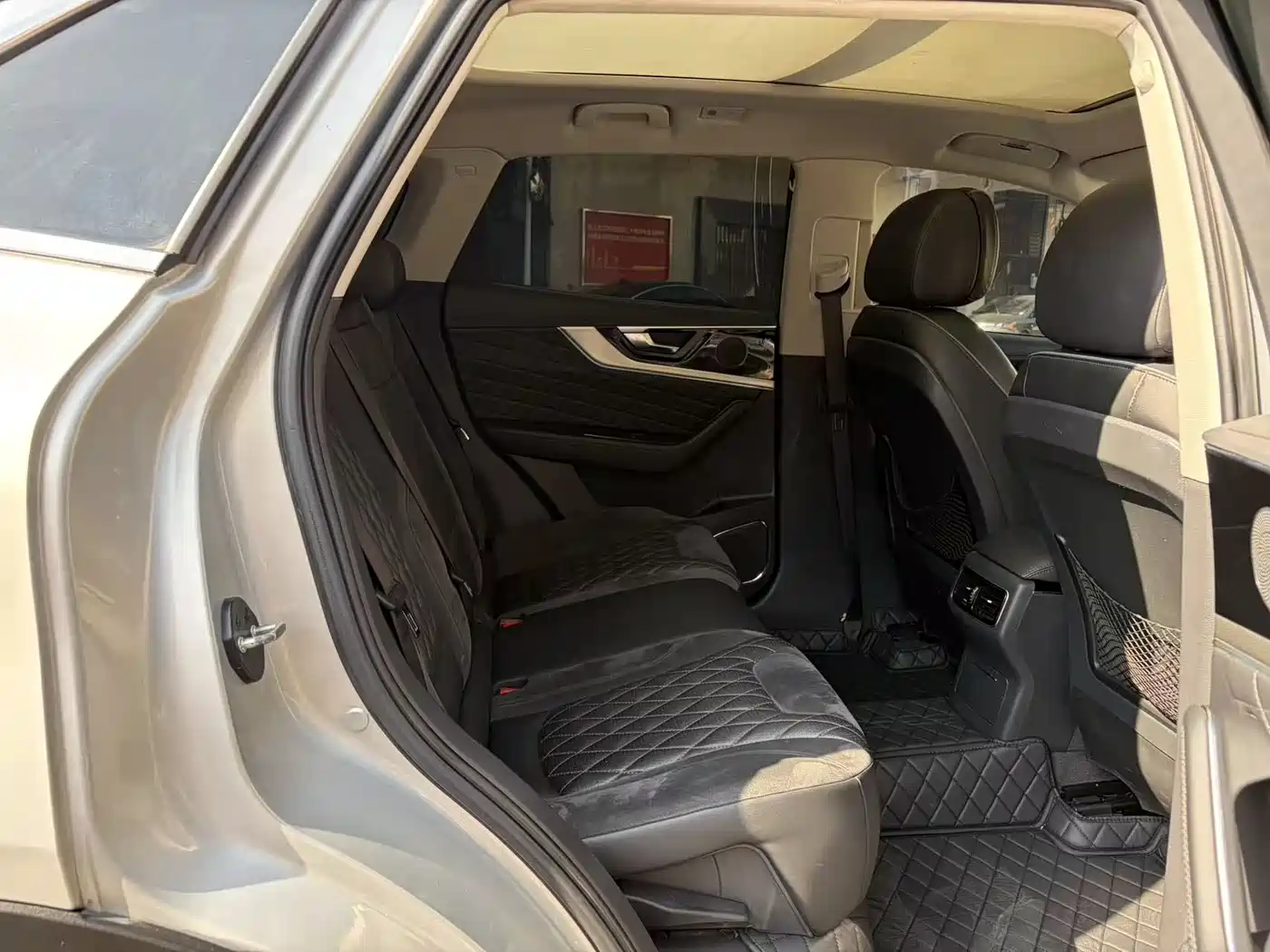 Hongqi HS5 2019 2.0T Smart Connect Enjoy 4WD Edition фото 12