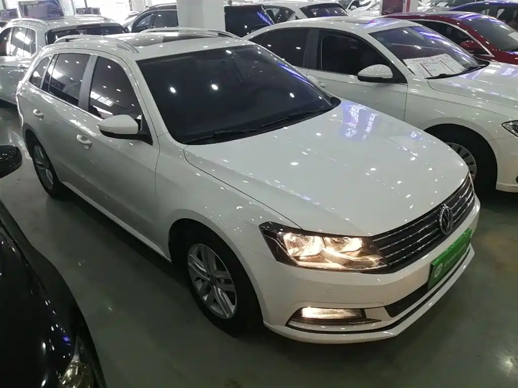 Volkswagen Lavida Tour 2017 230TSI DSG Comfort Edition фото 4