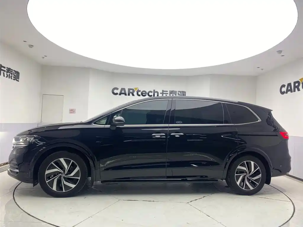 Volkswagen Viloran 2023 Facelift 380TSI Prestige Edition фото 9