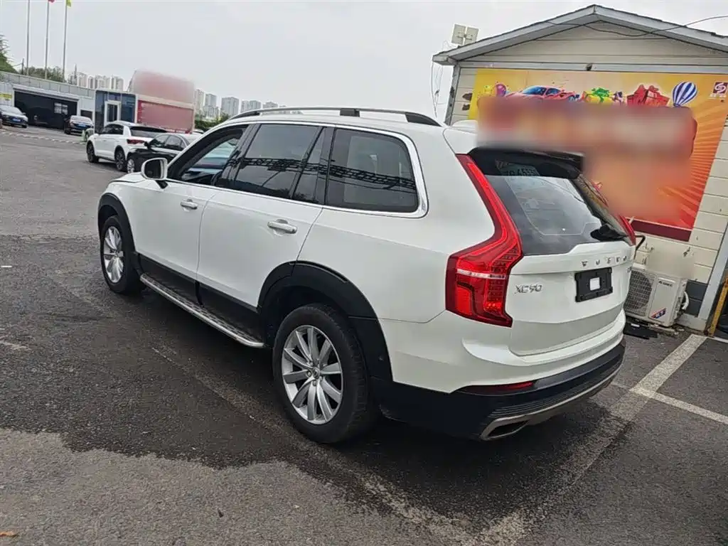 Фото 5 - Volvo XC90