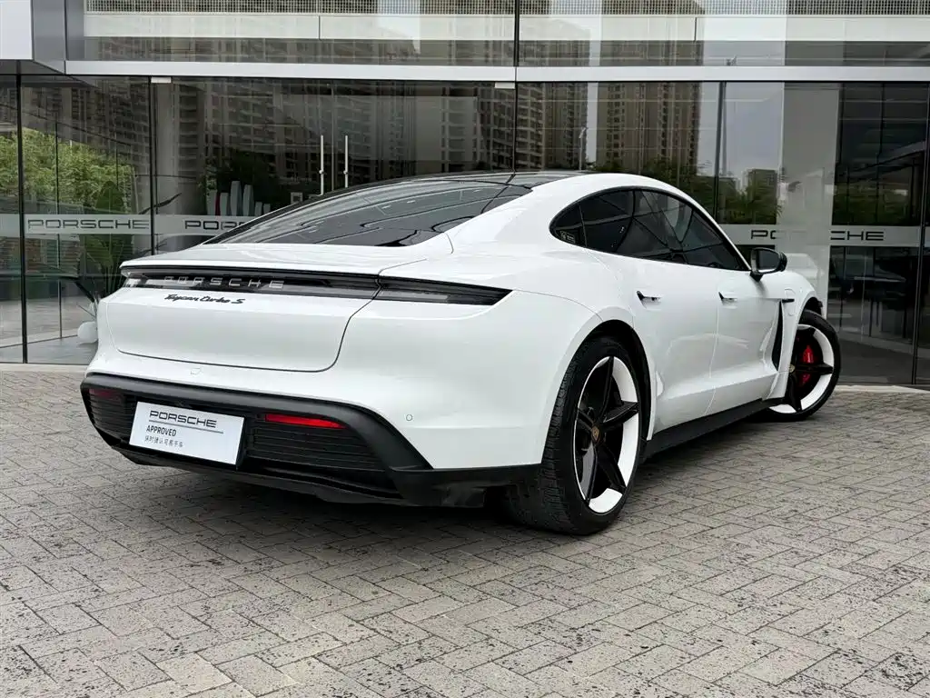 Porsche Taycan 2019 Taycan 4S фото 2