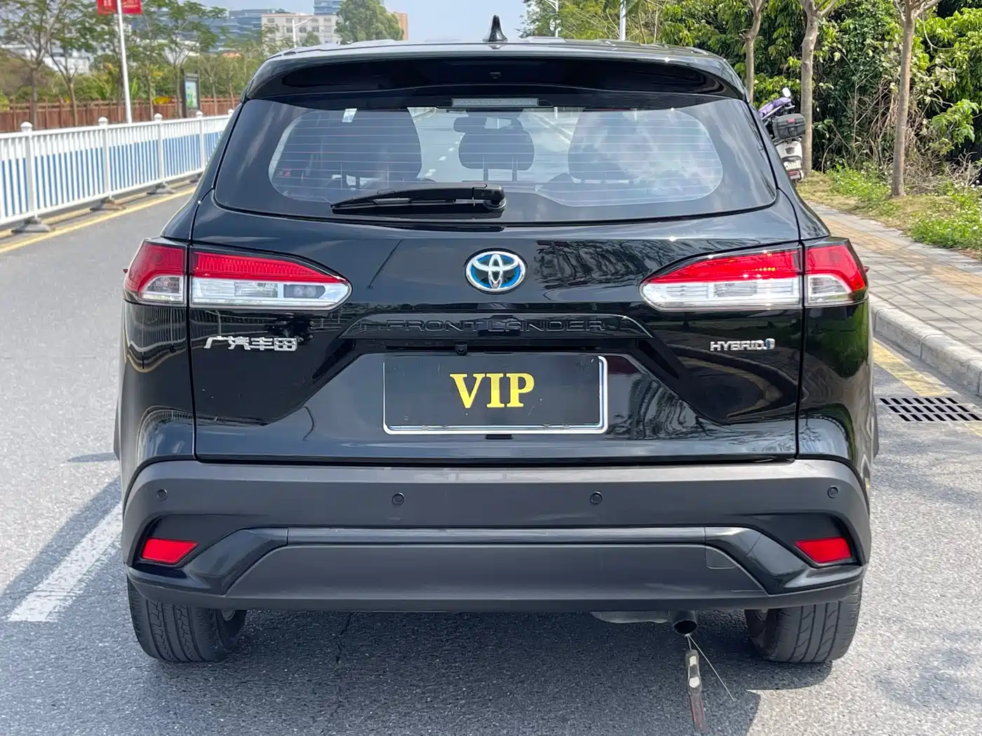 Toyota Frontlander 2024 2.0L Smart Hybrid Dual Engine Leading Edition фото 5