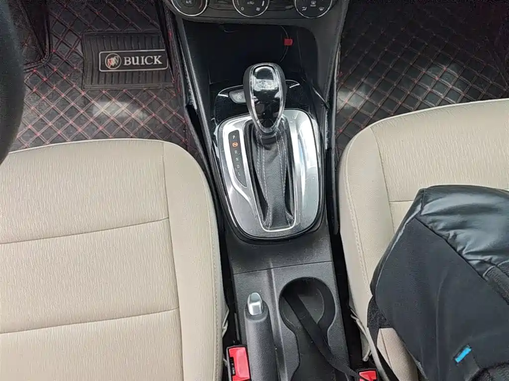 Buick Excelle 2018 15N CVT Elite фото 14