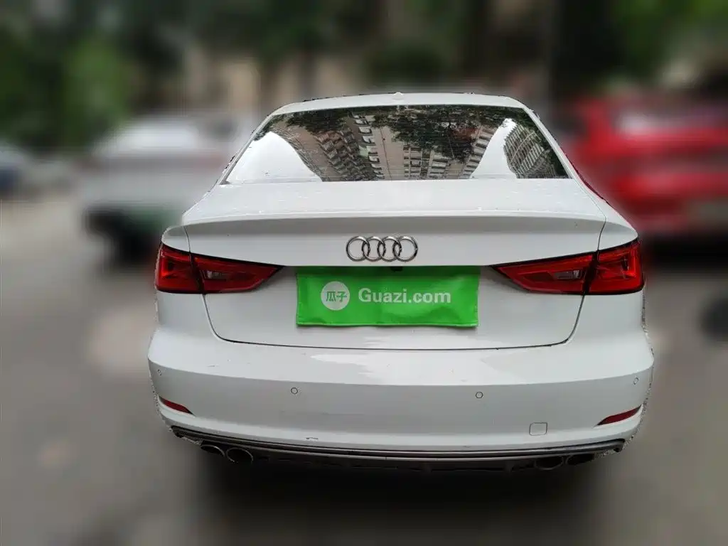 Audi A3 2016 Limousine 35 TFSI Leadership фото 4