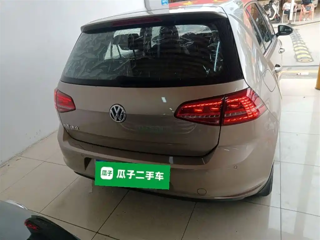 Volkswagen Golf 2016 1.6L Automatic Comfort фото 4