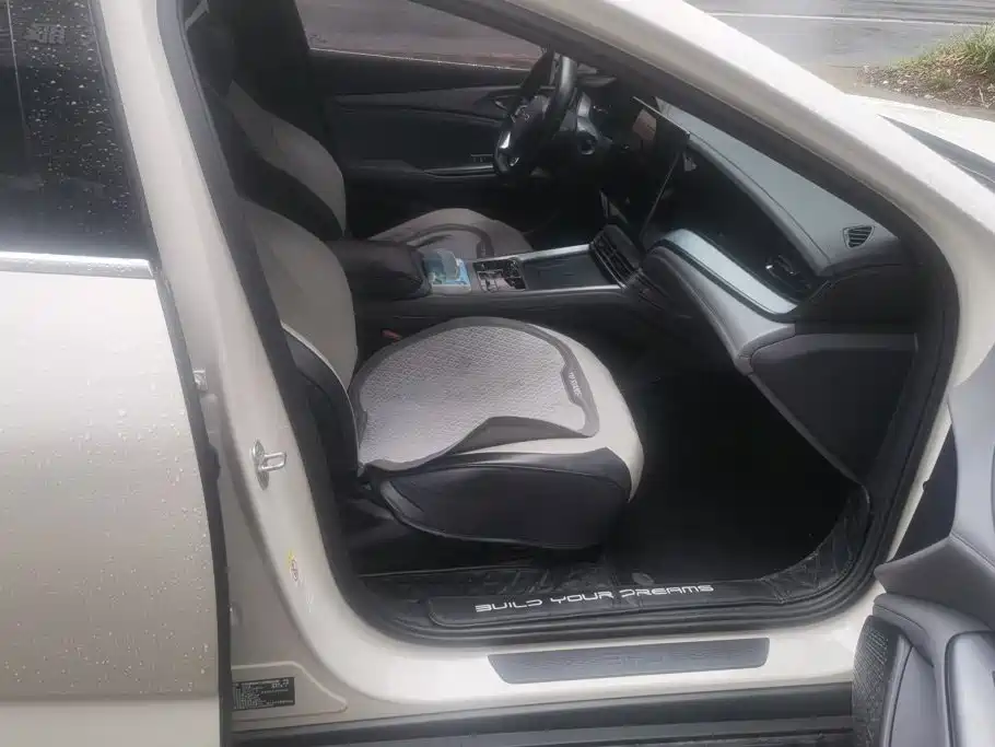 BYD Seal 2024 2024 Glory Edition DM-i 1.5L 121km Luxury