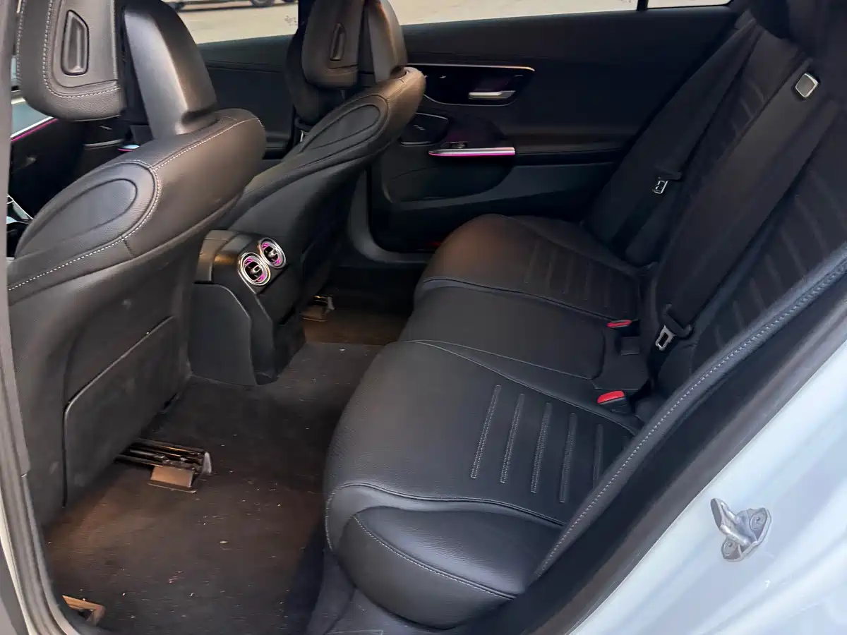 Mercedes-Benz C-Class 2023 C 260 L Sport фото 8