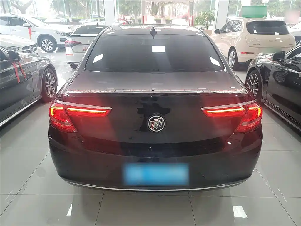 Buick LaCrosse 2018 Model 20T Elite Edition фото 6