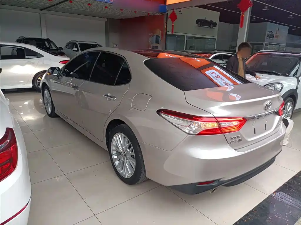 Toyota Camry 2018 2.5G Luxury Edition фото 24