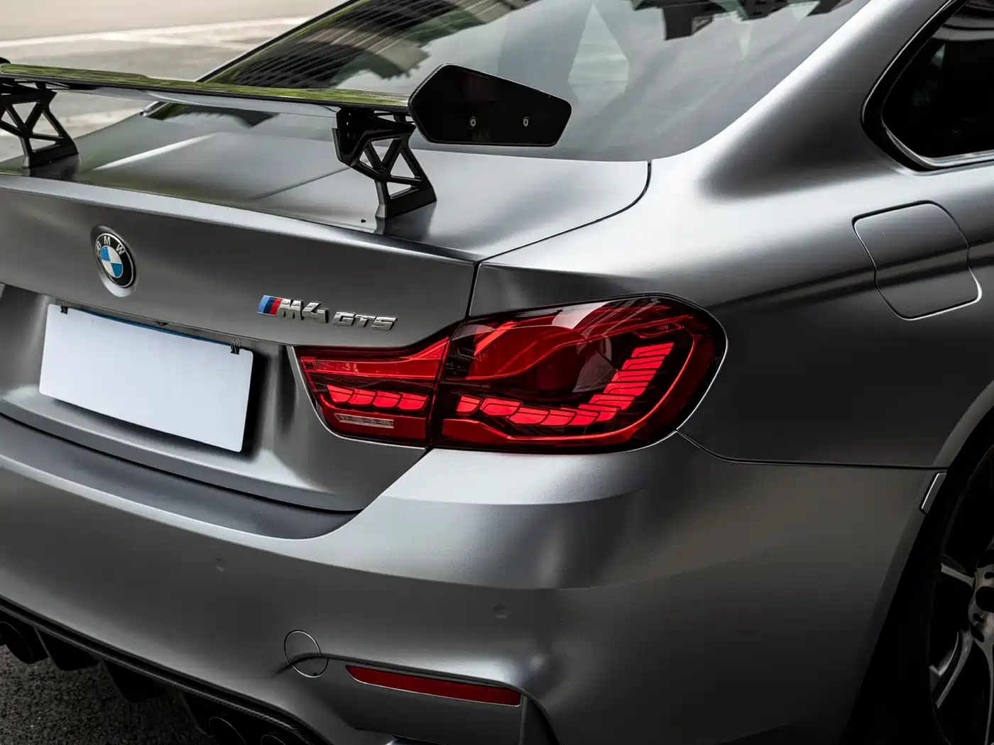 BMW M4 2016 M4 GTS фото 10