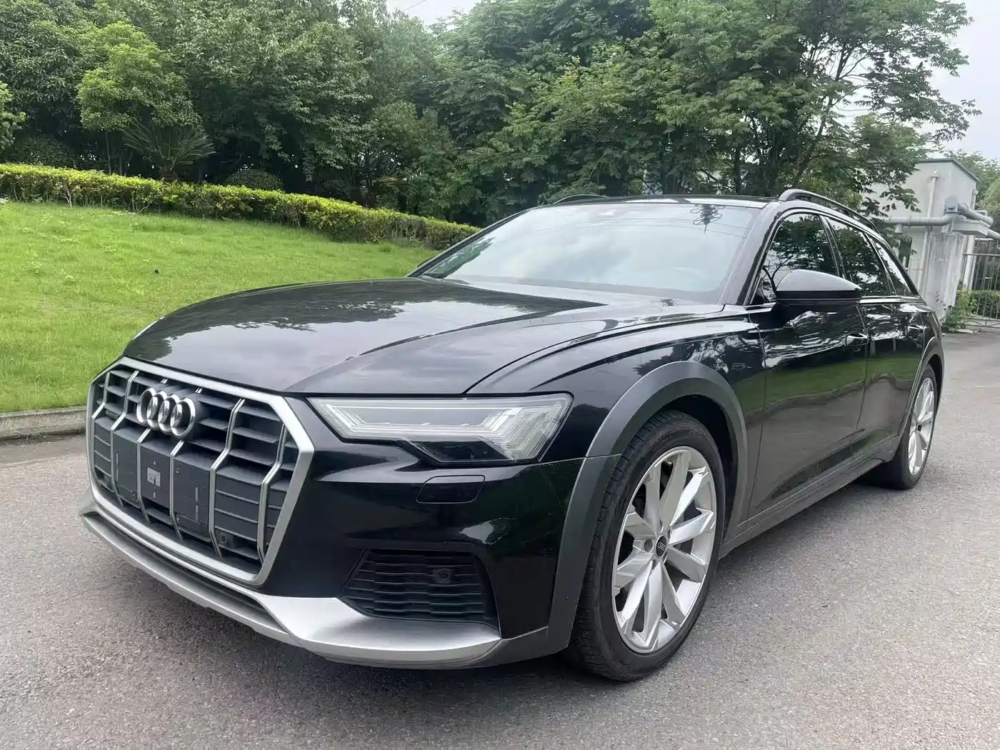 Audi A6 (Import) 2021 allroad quattro Explorer 55 TFSI Premium Off-road фото 8