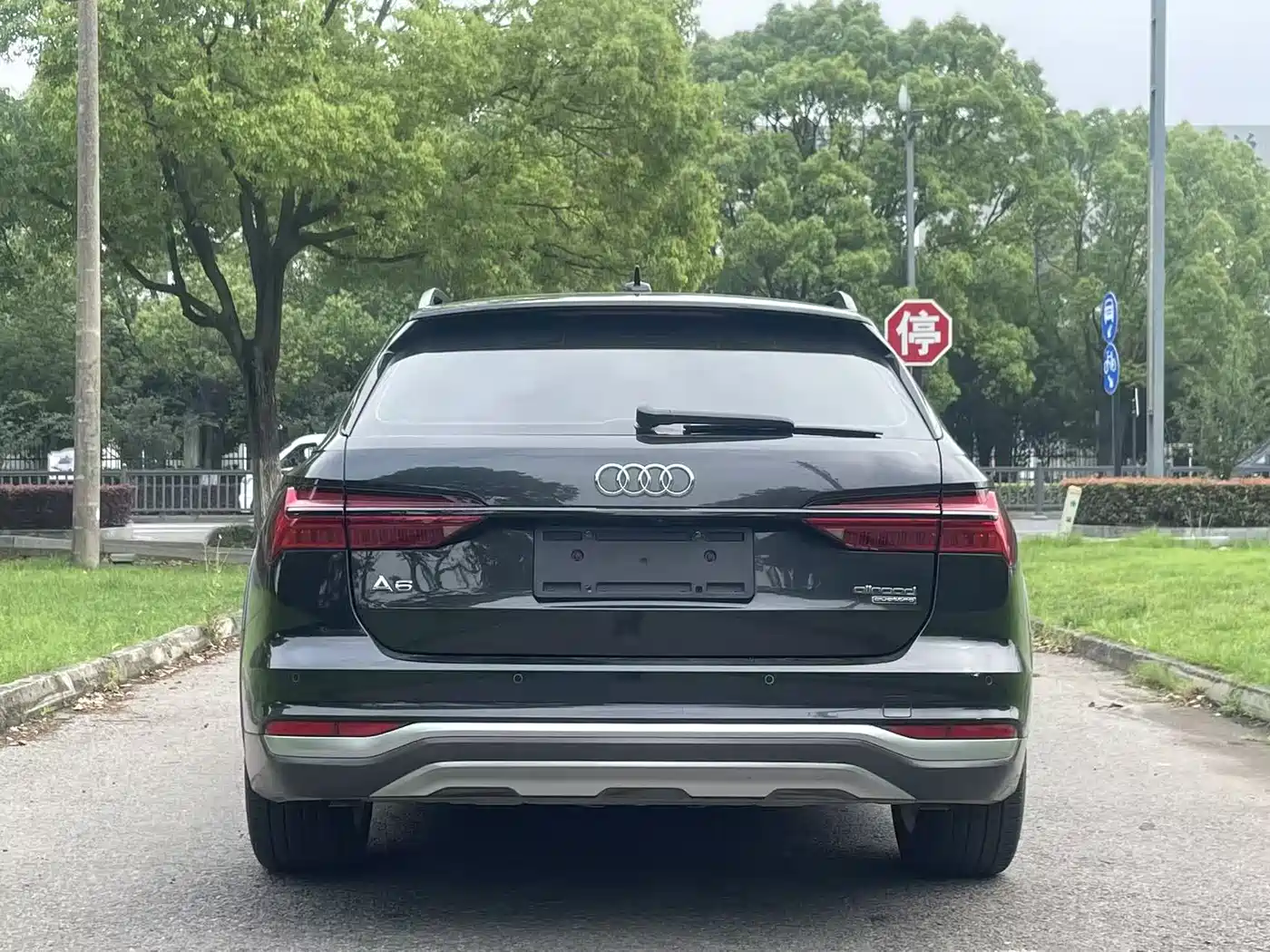 Audi A6 (Import) 2021 allroad quattro Explorer 55 TFSI Premium Off-road фото 23