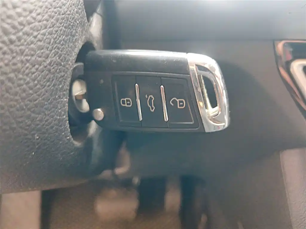 Volkswagen Lavida 2023 1.5L Auto Delight Edition фото 9