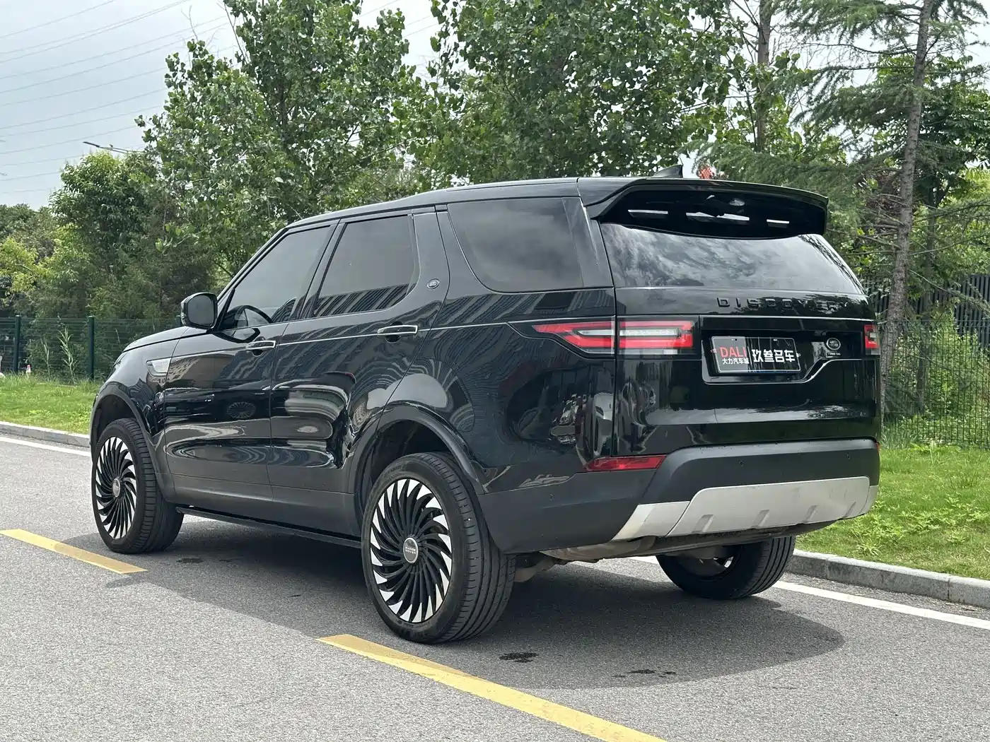 Land Rover Discovery 2017 3.0 SC V6 HSE LUXURY фото 6