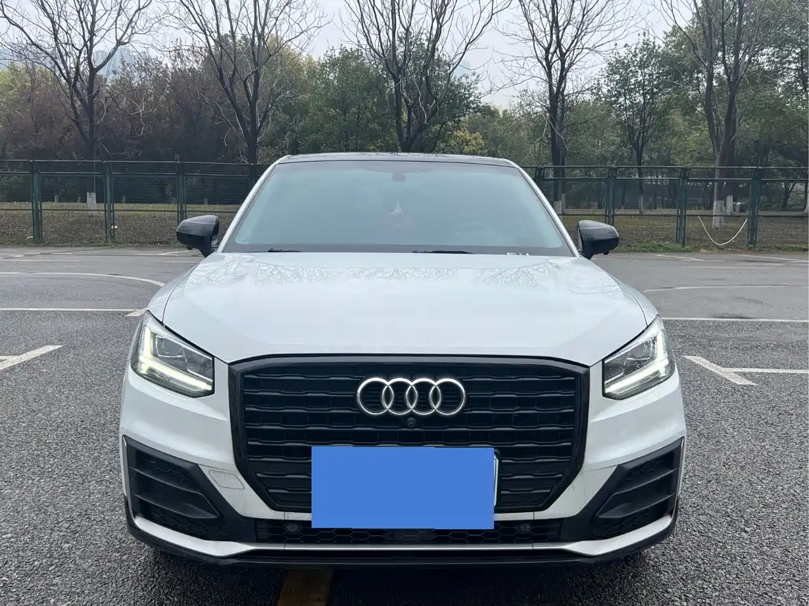 Audi Q2L 2020 35 TFSI Progressive Dynamic Model фото 2