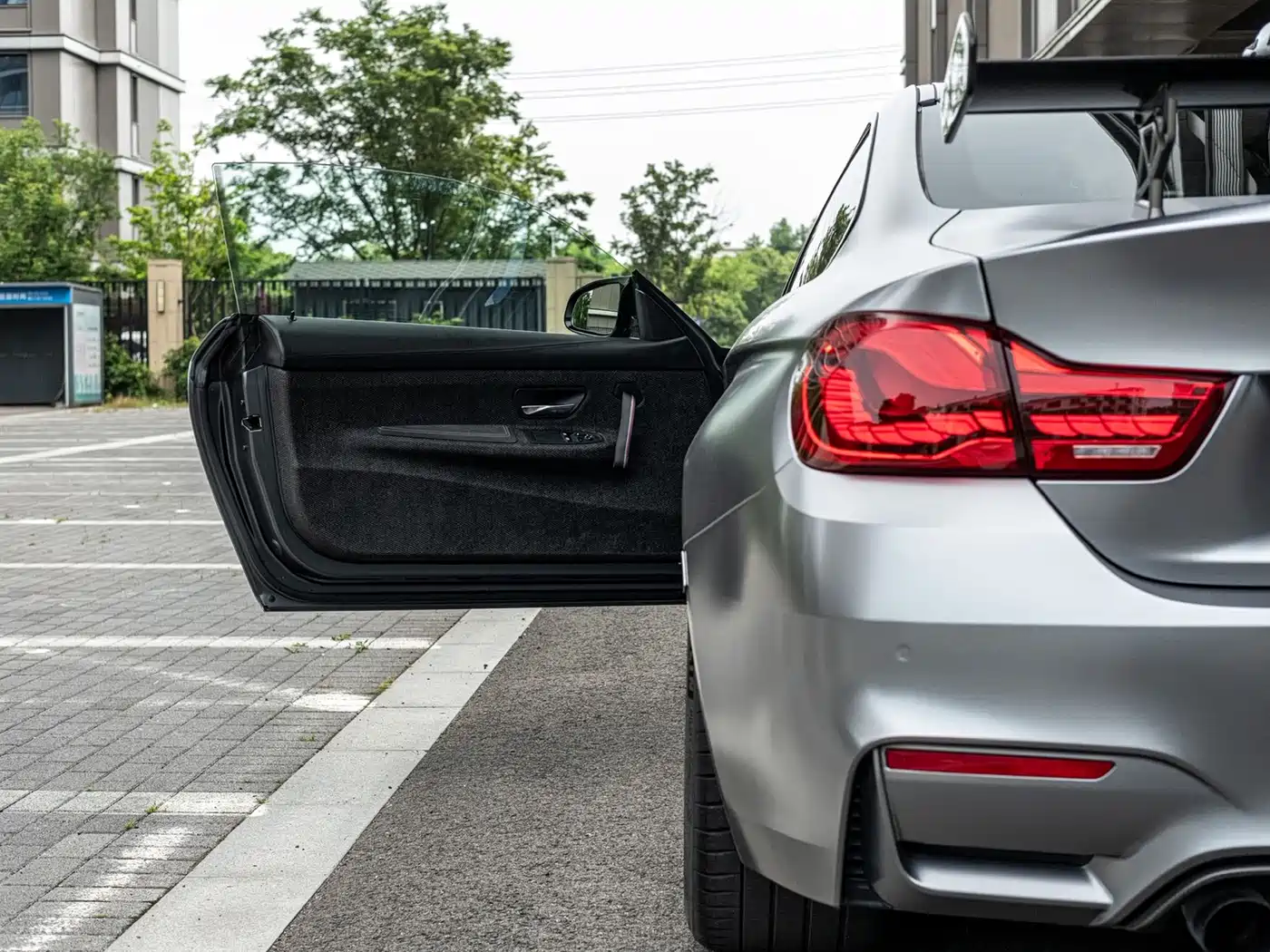 BMW M4 2016 M4 GTS фото 8